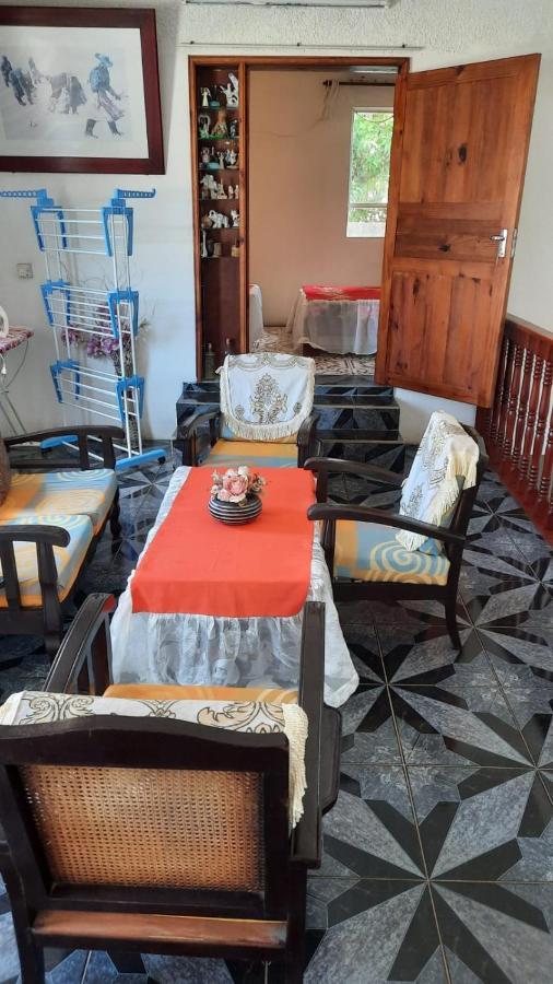 Ferienwohnung Chez Madam Rose Le Morne Exterior foto