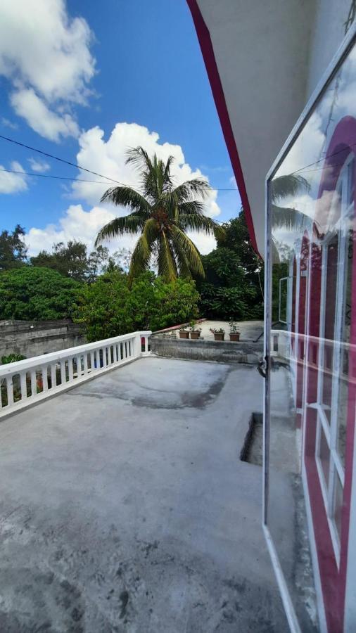 Ferienwohnung Chez Madam Rose Le Morne Exterior foto